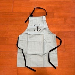 【 新品 】 【 子供分のみ 】  親子エプロン エプロン 前掛け　親子 ペア リンクコーデ セット おてつだい くま おそろい　前かけ お手伝い 料理教室　料理 食育　小学生 学校  キッズ 男の子 女の子 入園 入学 プレゼントの画像