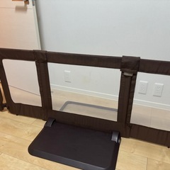 10000円→8500円ベビーゲート　柵　置くだけ通せんぼの画像