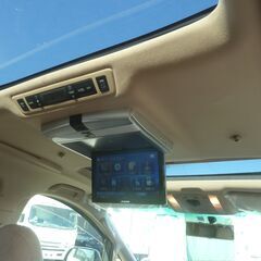 H.24(2012)年 トヨタ ヴェルファイアハイブリッド 2.4 X 4WD パールホワイト 走行77,851km  Wサンルーフ　リアモニター　ABS　Wエアバック　ETC　キーレス　フルセグTV　Bluetooth　電動スライドドア　電動格納ミラー　車検７年３月　　17160の画像