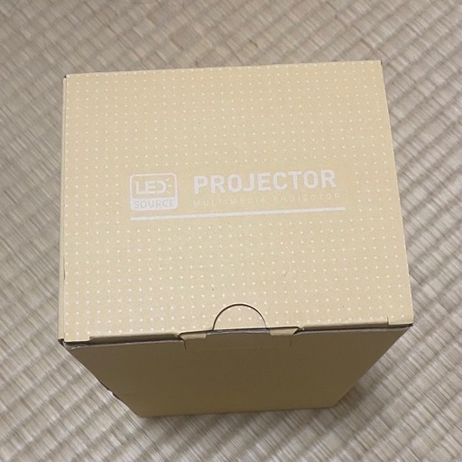 新品同様プロジェクター