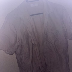 ユニクロの半袖の洋服差し上げます。