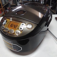 ●  ZOJIRUSHI 象印 NW-VA10 IH 炊飯ジャー...
