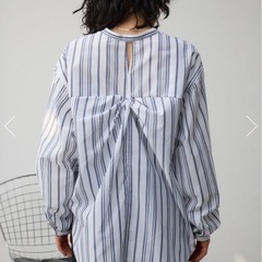 AZUL シャツの画像