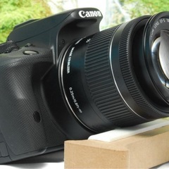 ✨かなりコンパクトな一眼レフ✨Canon Kiss X7✨高性能レンズセット✨の画像