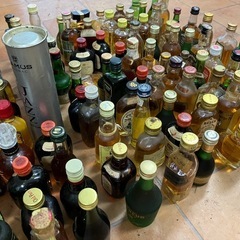 未開栓220本！ウイスキー　ブランデー　ミニボトル　サントリー　ニッカ　　の画像