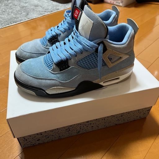 ナイキ　エアジョーダン4 ユニバーシティーブルー