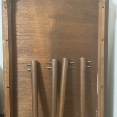 ダイニングテーブルの画像