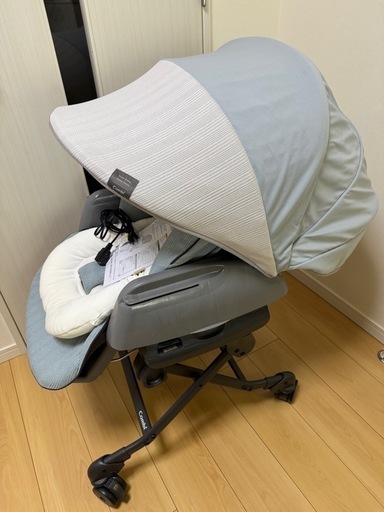 取引中Combi ネムリラ　オートスウィング 2023年購入美品