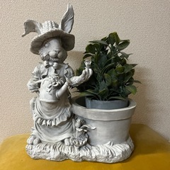 うさぎの可愛いプランター