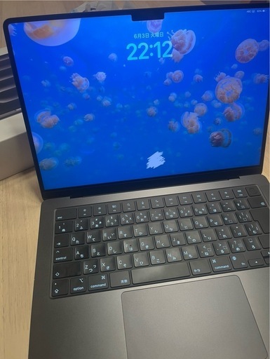 【ほぼ新品】MacBookProとiPhone