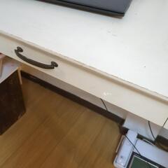 デスク　白の画像