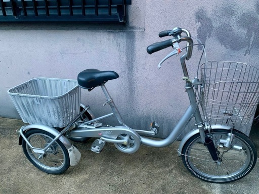 大阪市周辺限定】水色 三輪自転車 前後カゴ付き
