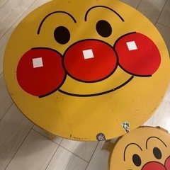 アンパンマンテーブル、椅子セット