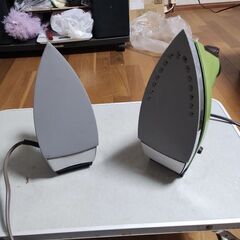 パナソニック製ドライ専用＆スチームアイロン 温度調整機能付き２機セットの画像
