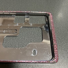 ストーン付きナンバーフレーム中古の画像