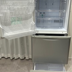 【値下げしました】SHARP冷凍冷蔵庫どっちもドアSJ-W351Dの画像