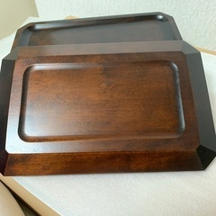 お盆のような器の画像