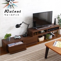 テレビ台　伸縮式