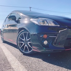 トヨタ　TOYOTA プリウスGs
