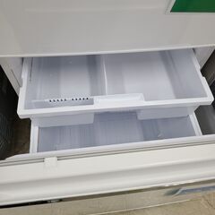 J9684　MITSUBISHI　ミツビシ　３ドア冷蔵庫　MR-CX37F-W　2021年製 クリーニング済み　【リユースのサカイ柏店】参考価格187,000円の画像
