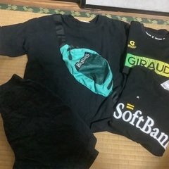 130㌢子供夏服4枚セットです。