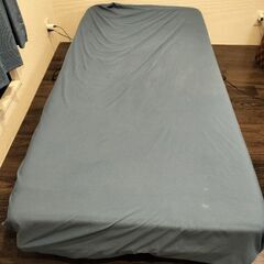 【シングル：幅95x奥行195】マットレス付きベッド【分解可能】の画像
