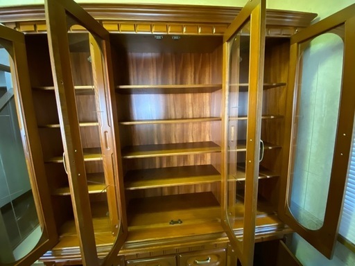【値下げ】旭川家具　大型食器棚