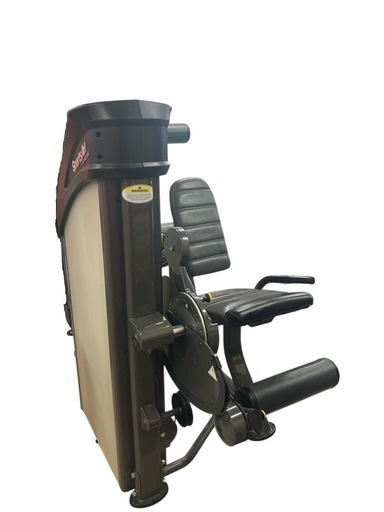 SportsArt 
レッグエクステンションマシン