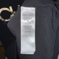 【1105】JIMMY CHOO ゴールドロゴ Tシャツ XSの画像