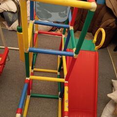 ジャングルジム 滑り台ブランコ付きの画像