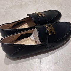 ローファー　革靴の画像