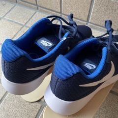 未使用NIKEスニーカーSサイズ24.5〜25の画像