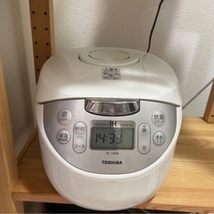 TOSHIBA 5合炊　炊飯器