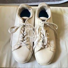 adidas クラウドフォーム　コンフォート27.5センチ　ホワ...