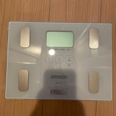 OMRON 体重計