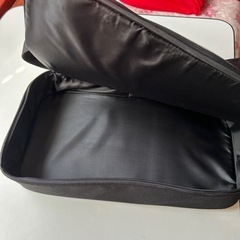 黒バッグの画像