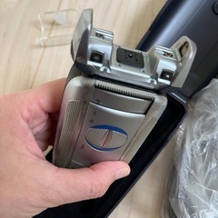 brown 電動シェーバーの画像