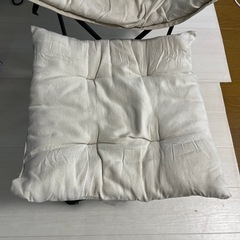 ニトリ　バタフライチェアクリーム色の画像