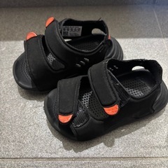 adidasサンダル12cmの画像