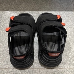 adidasサンダル12cmの画像