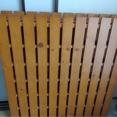 シングルマットレス+スノコとシングル敷布団+掛け布団の画像