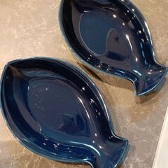 魚型のカレー皿　２枚