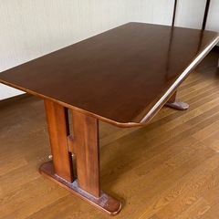 ダイニングテーブル