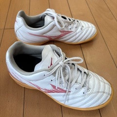 ★美品★ミズノ/モナルシーダネオ3★jrインドアトレーニングシュ...