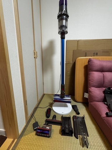 ダイソンsv14難あり君&純正スタンド