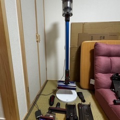 ダイソンsv14難あり君&純正スタンド