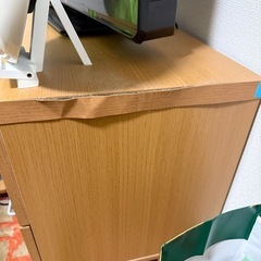 テレビボードの画像