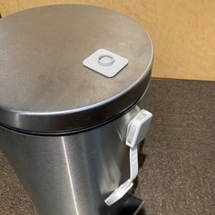 IKEA  STRAPATS ゴミ箱の画像