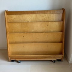 本を手に取りたくなる本棚