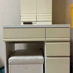 【相談中】ドレッサー　6/4〜6/5出品　中古